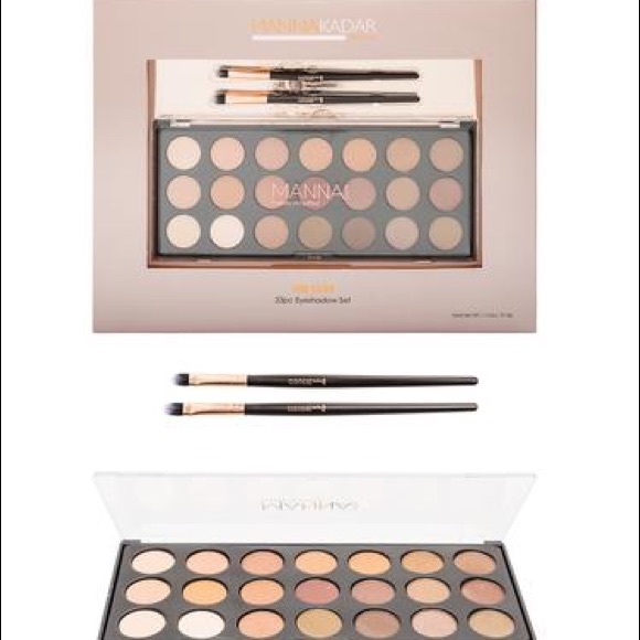 Manna Kadar Other - Manna Kadar 23pc Eyeshadow Set
